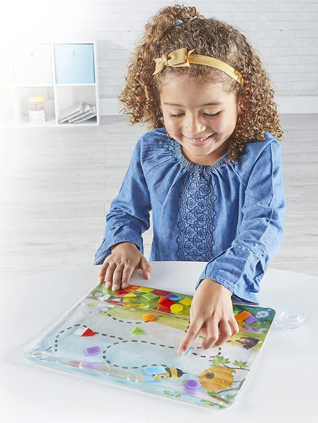 Sensorisches Spielzeug - Farben & Formen