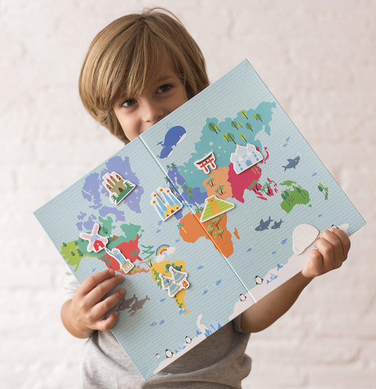 Apli Kids Magnetic Game - WORLD MAP
