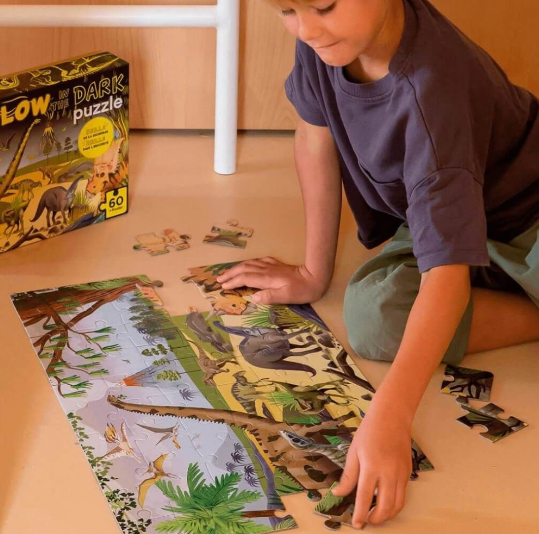Im Dunkeln leuchtendes Puzzle - Dinosaurier